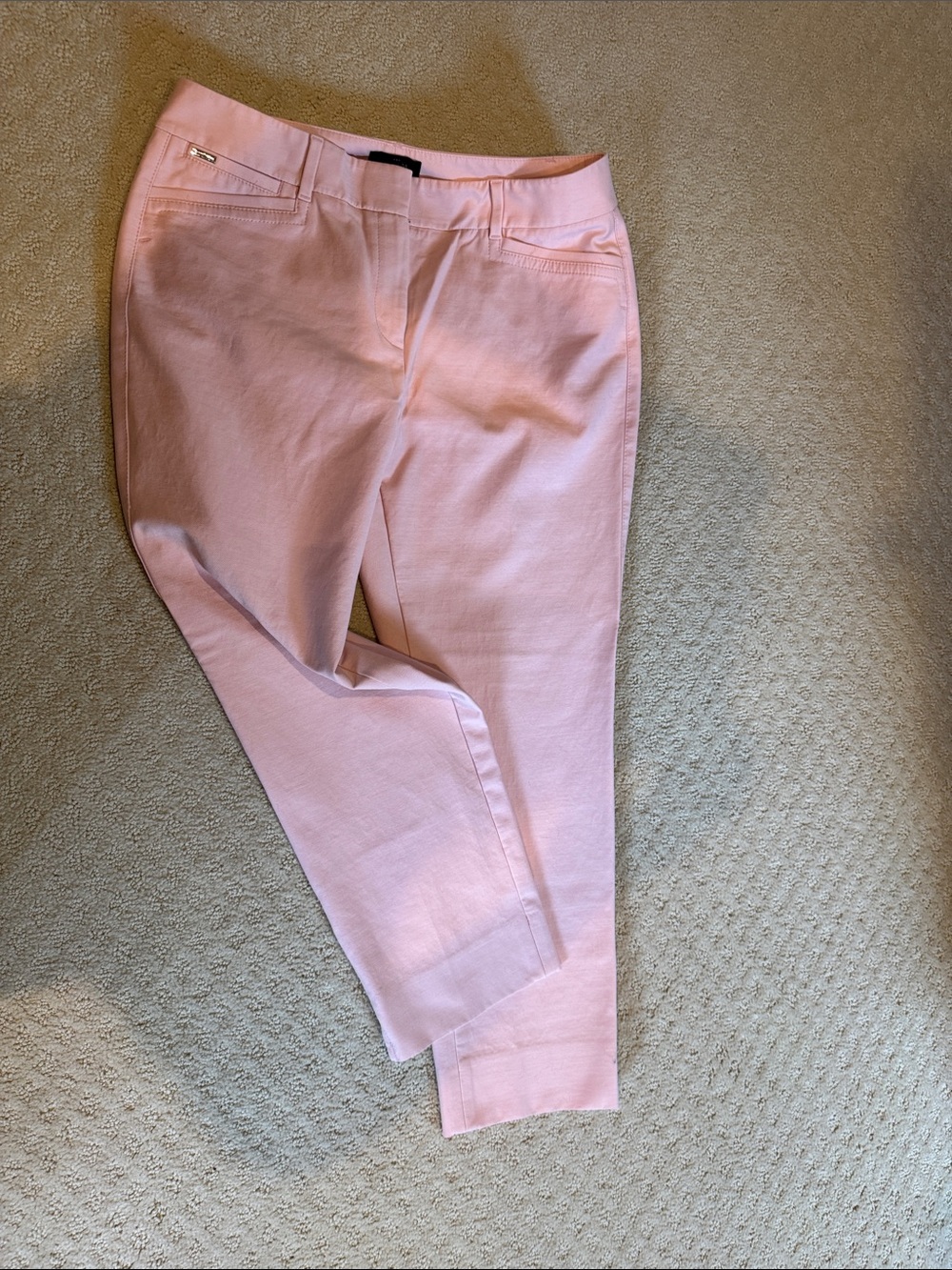 White House Black Market Pink Cropped Ankle Pants